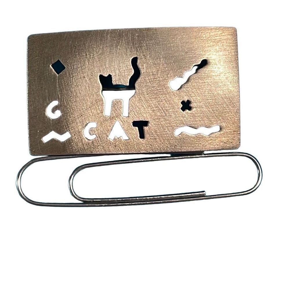 Handcrafted CAT pin brooch with metal smith’s maker’s mark - Picture 5 of 5